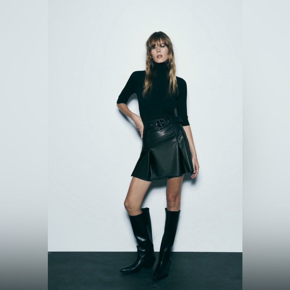 NWT ZARA FAUX LEATHER PLEATED MINI SKIRT